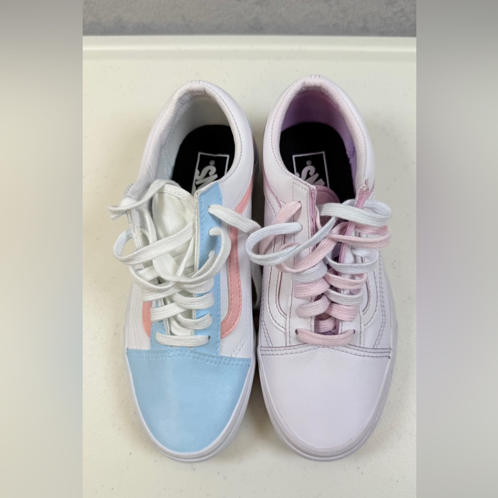 Vans Womens Size 7 Sneakers Shoes Pink Pastels Two Tone Trend Leather - Picture 2 of 8